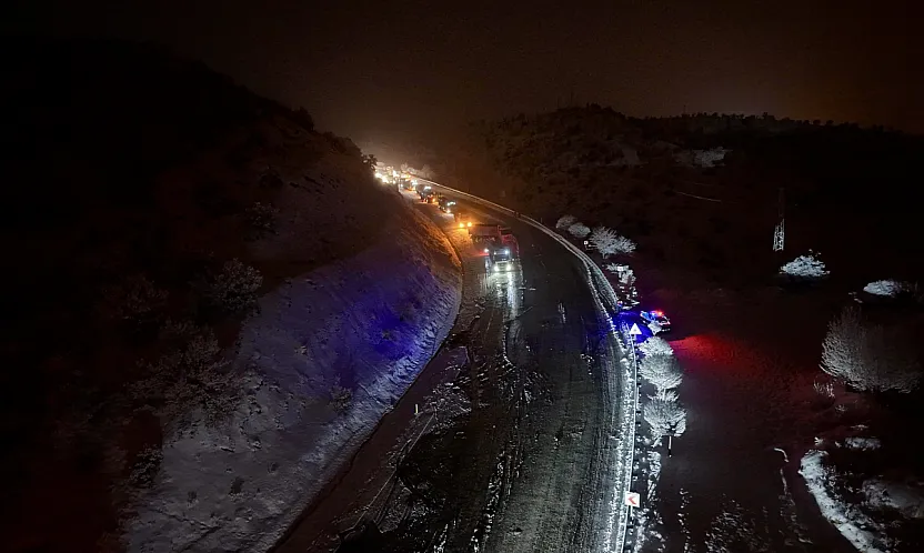 Malatya'da Trafik Akışı Normale Döndü Ekipler Yolu Temizledi