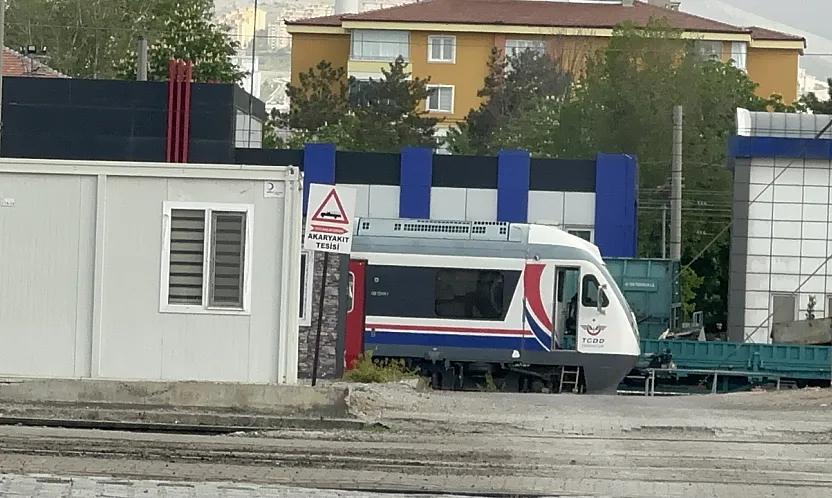 Malatya'da Vagonların Arasında Kalan İşçi Kurtarılamadı!