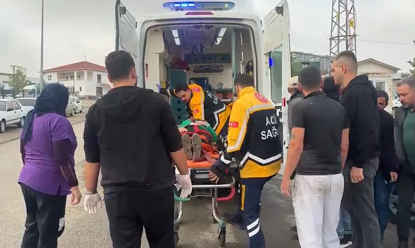 Malatya'da Yaya Karşıya Geçerken Otomobil Çarptı!