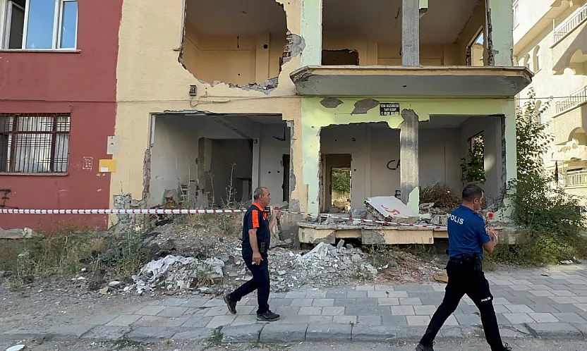 Malatya'daki Depremin Ardından Peş Peşe Tahliyeler!