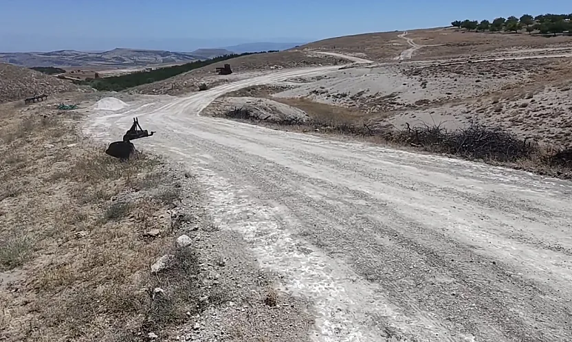 Malatya Dikenli Mahallesi'nde Yol Sorunu Yıllardır Çözülmeyi Bekliyor!
