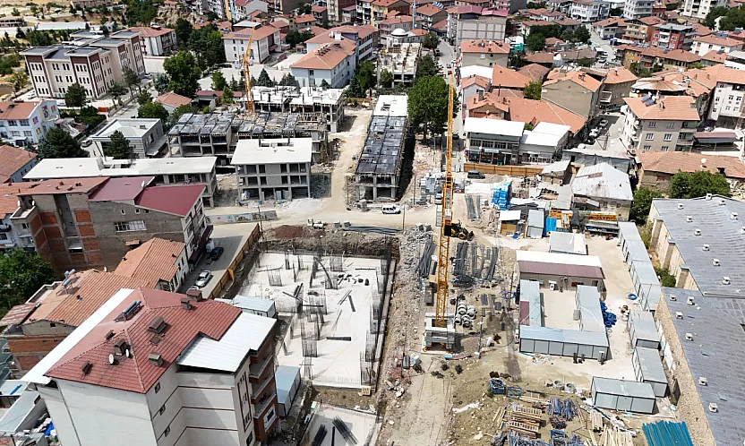 Malatya Hekimhan'da Değişim Hızlandı! Yeni Çarşı Gün Geçtikçe Yükseliyor