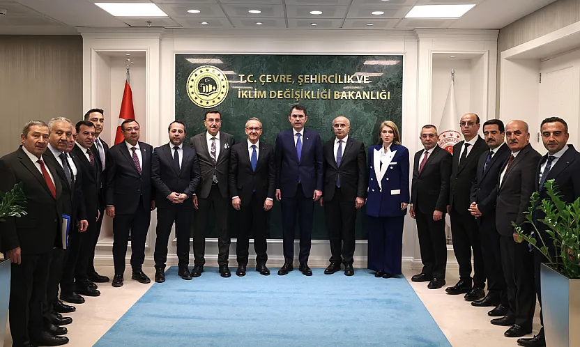 Malatya Heyeti Ankara'da Çıkartma Yaptı! Bakan Kurum ile Kritik Yeniden İnşa Zirvesi