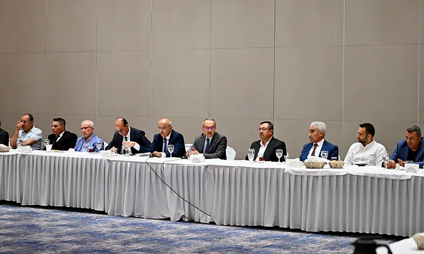 Malatya İçin Yeni Yol Haritası Çizildi! İş Dünyası ve Yönetim Aynı Masada Buluştu