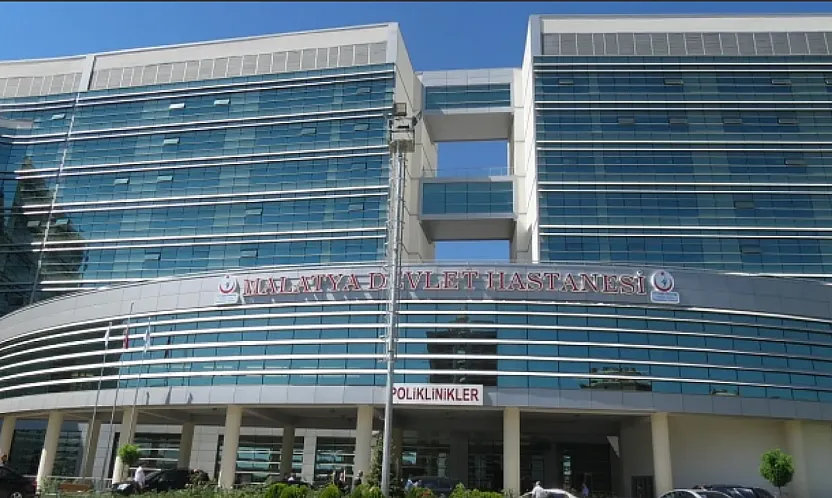 Malatya İnönü Caddesi'nde Bıçak Darbesi Ölüm Getirdi