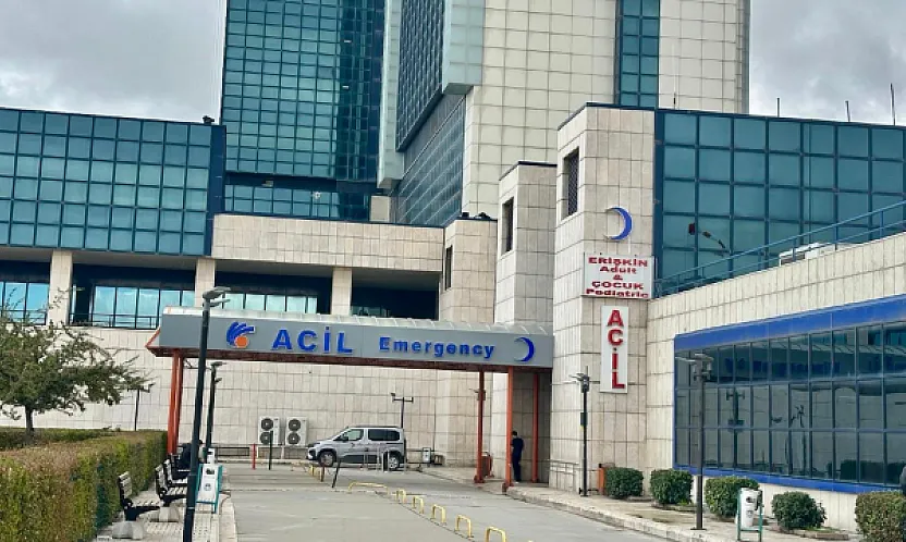 Malatya İnönü Üniversitesi Kampüsü Karıştı: 22 Yaşındaki Genç Kız Hastaneye Kaldırıldı!