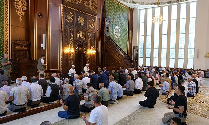 Malatya Kernek Karagözlüler Camii'nde 15 Temmuz Şehitleri İçin Mevlid Programı Düzenlendi!