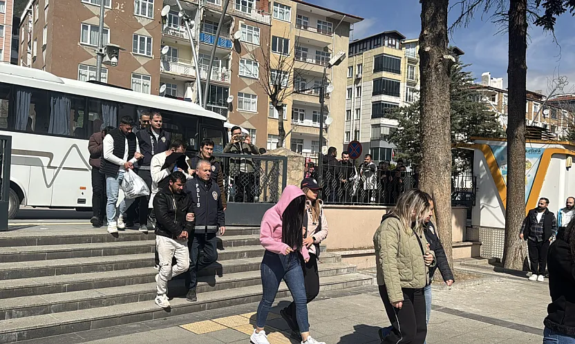 Malatya'nın da Aralarında Bulunduğu 12 İlde Operasyonda 26 Kişi Cezaevine Gönderildi!