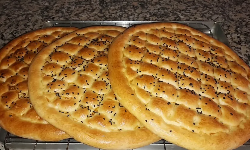 Malatya'nın Meşhur Yağlı Pidesi Evde Nasıl Yapılır? İşte Tarifi