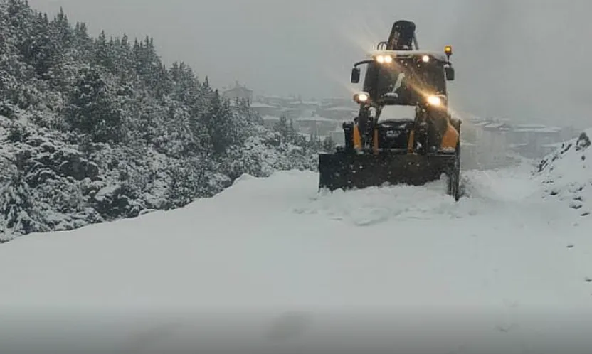 Malatya Sınırında Yoğun Kar Çalışması