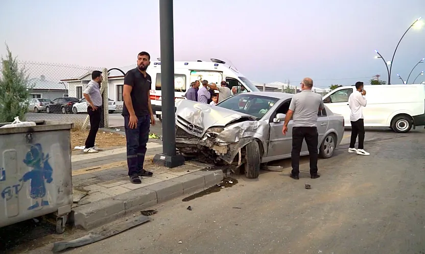 Malatya-Sivas Yolunda Feci Çarpışma! 2 Kişi Yaralandı