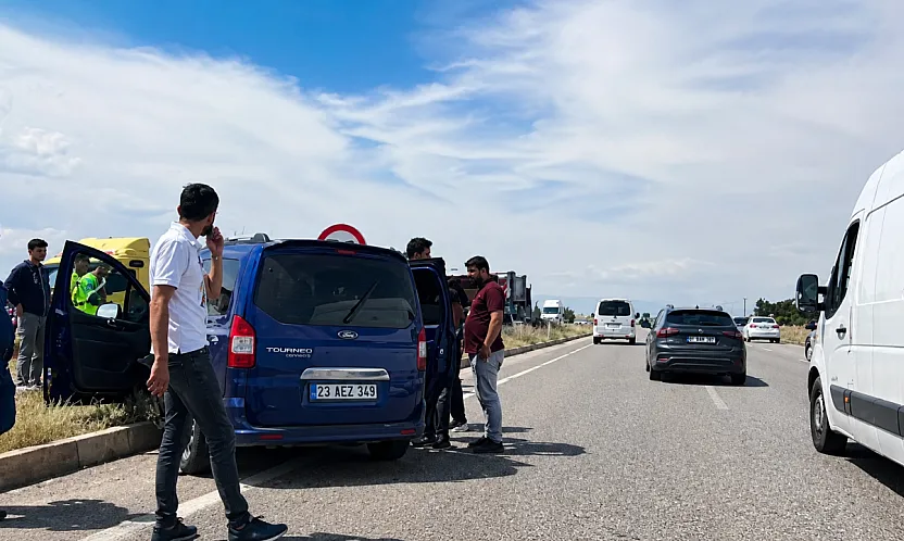 Malatya-Sivas Yolunda Kaza Alarmı! Yaralılar Hastaneye Sevk Edildi