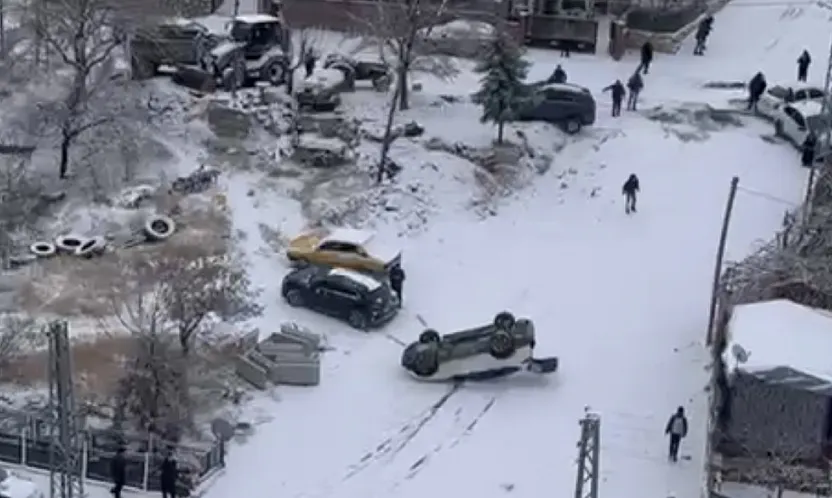 Malatya Tecde'de Araçlar Birbirine Girdi!