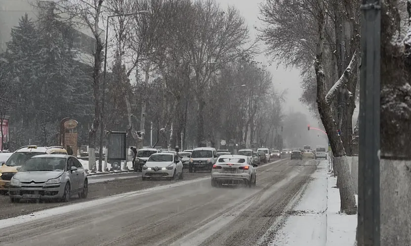 Malatya Valiliği: Kar Kalınlığı 20 Santimetreyi Bulacak!