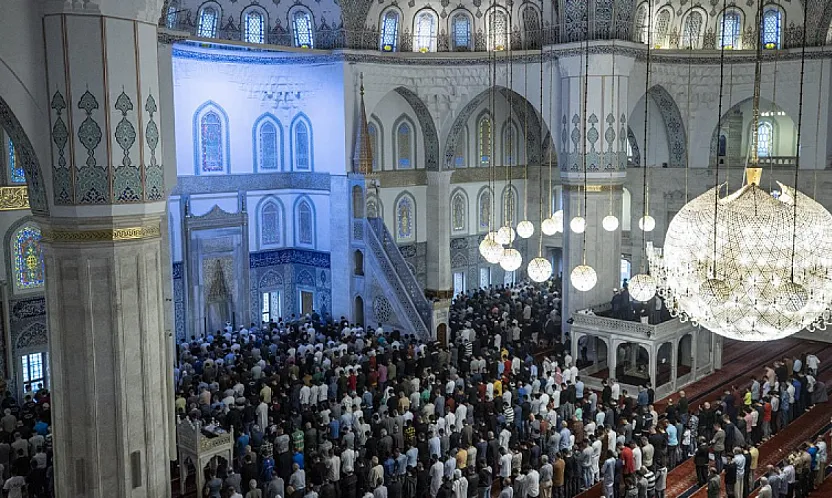 Malatya Ve Türkiye Genelinde Bayram Namazı Saatleri Belli Oldu!