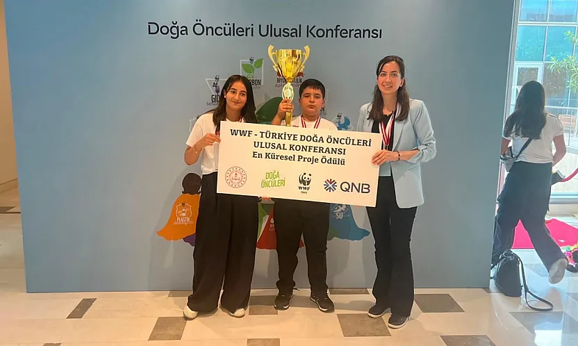Malatyalı Öğrencilerden Başarı! Ulusal Konferansta Ödül Kazandılar