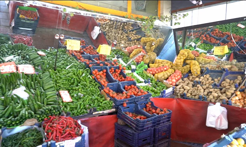Tezgahlarda Gram Dönemi: Eskiden Kilo İle Alınan Sebzeler Şimdi Tane İle Satılıyor