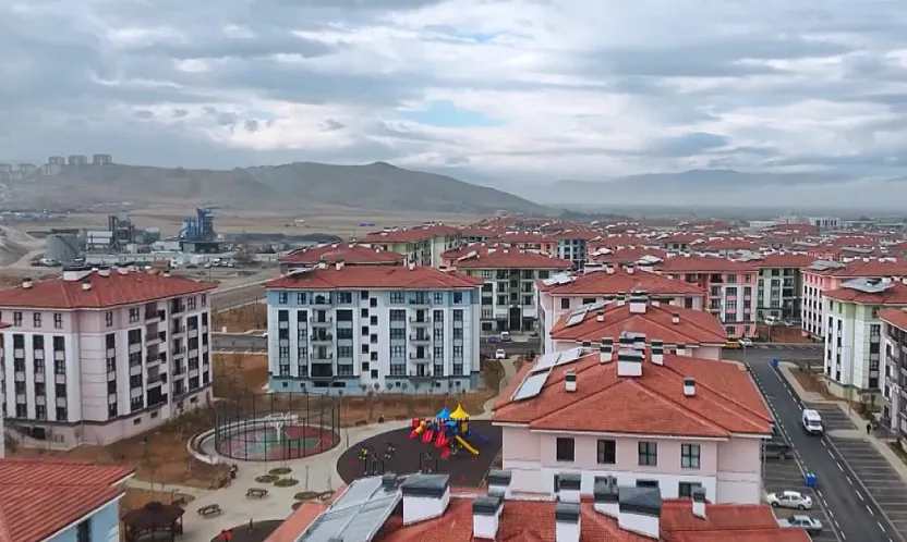 TOKİ'den Ev Çıkan Kiraya Veriyor: Malatya'da Dar Gelirlinin Barınma Çilesi Bitmiyor!