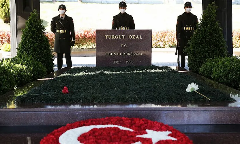 Turgut Özal'ın Aramızdan Ayrılışın 33. Yılı!