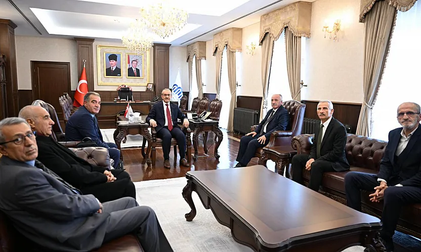 Vali Yavuz'dan Emeklilere Sıcak Karşılama