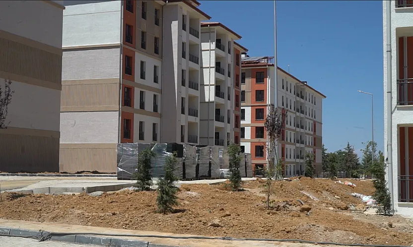 Yakınca TOKİ'de Bitmeyen Sorunlar! Vatandaş Yetkililere Seslendi