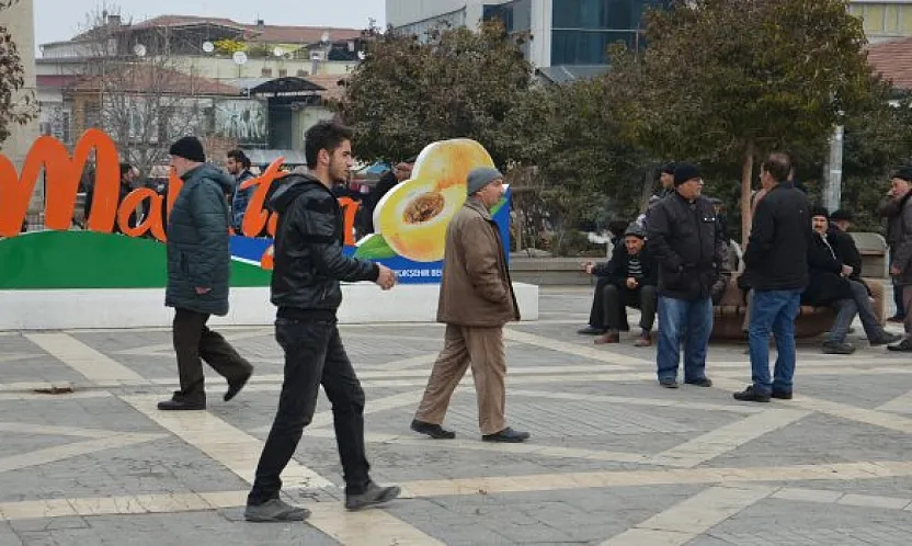 Yapay Zeka Sıraladı, O İlçenin Adı Listede En Üstte: Malatya'da Kimin Eli Daha Sıkı?