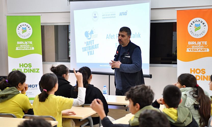 Yeşilyurt'ta Geleceğin Nesillerine Afet Bilinci Aşılanıyor