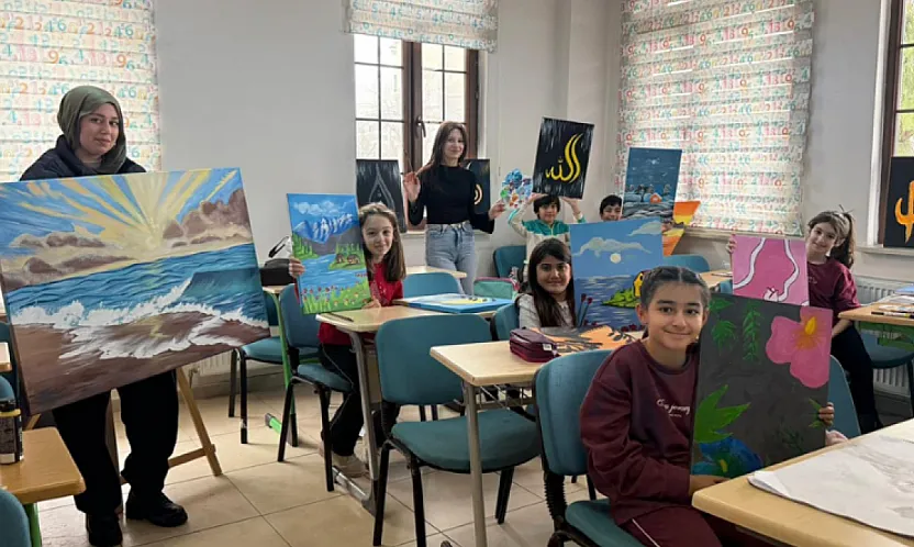 Yeşilyurt'ta Sanat Dolu Mesai: Minik Ressamlar Atölyede Buluştu!