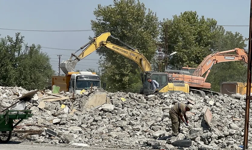 Yıkım Devam Ediyor, Belirsizlik Sürüyor! Malatya Sanayi Esnafı Çıkış Yolu Arıyor